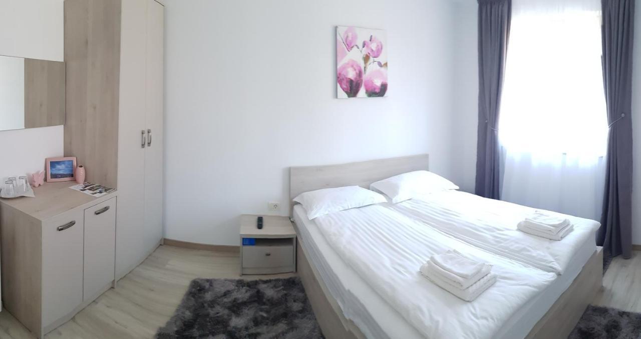 Casa Montis Hotel Borşa Eksteriør billede